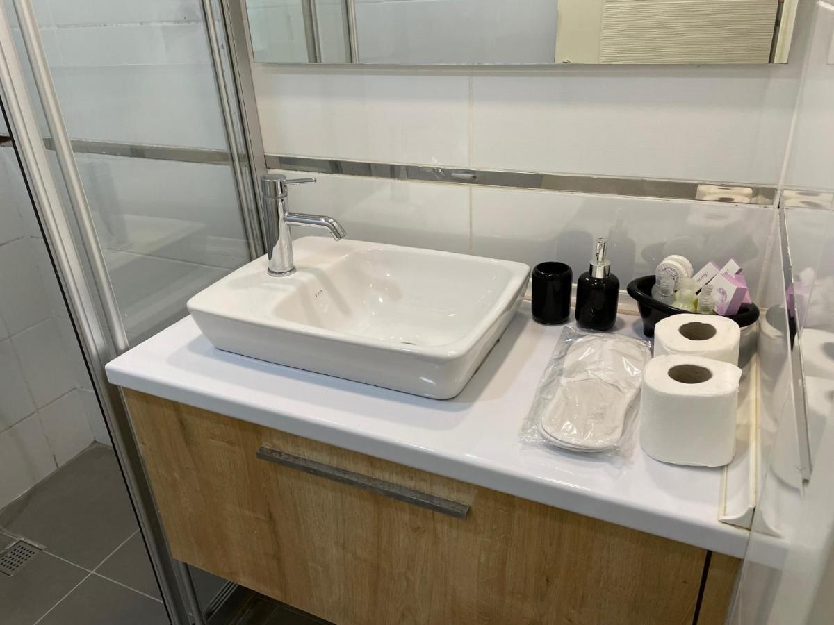 Girne Merkez Cozy 2+1 Daire Wifi +Netflix 아파트 외부 사진